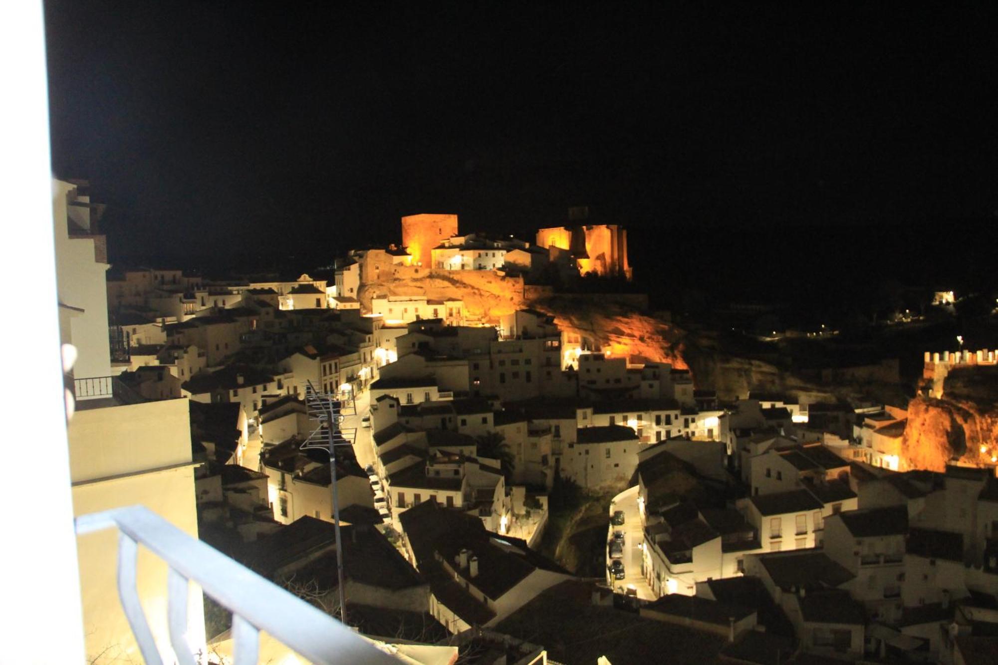 شقة Atico De La Miel Setenil De Las Bodegas المظهر الخارجي الصورة